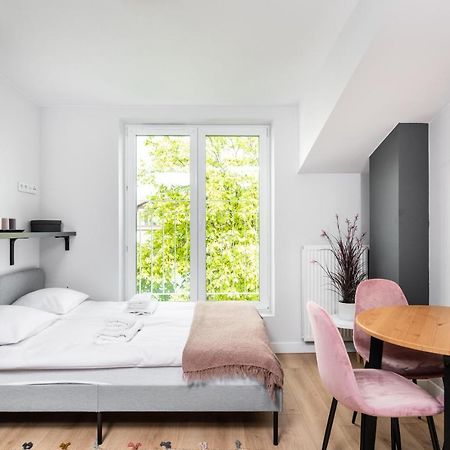 Smart Apartments - Old Town & Main Train Station - By Upstairs Cracovia Esterno foto