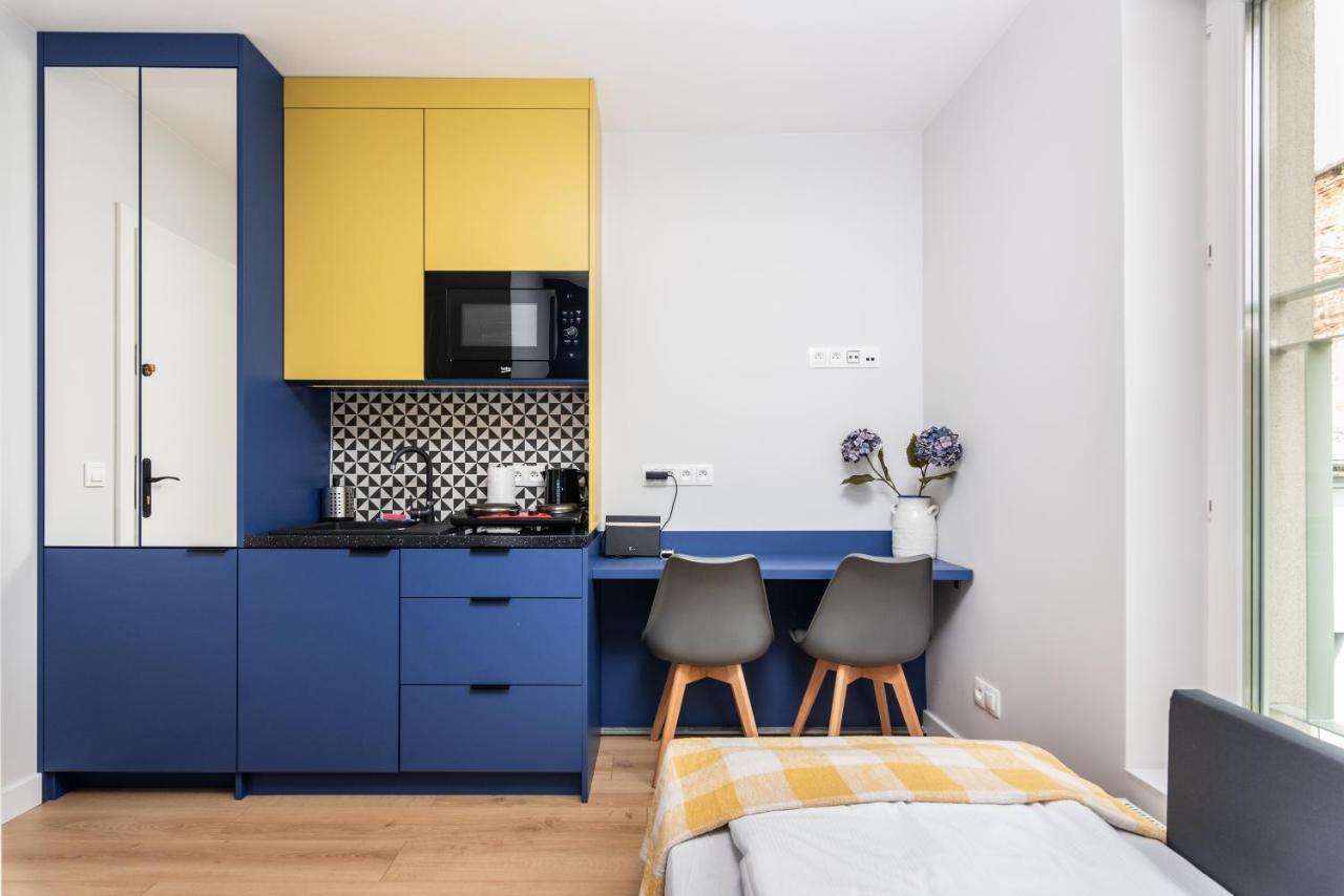 Smart Apartments - Old Town & Main Train Station - By Upstairs Cracovia Esterno foto