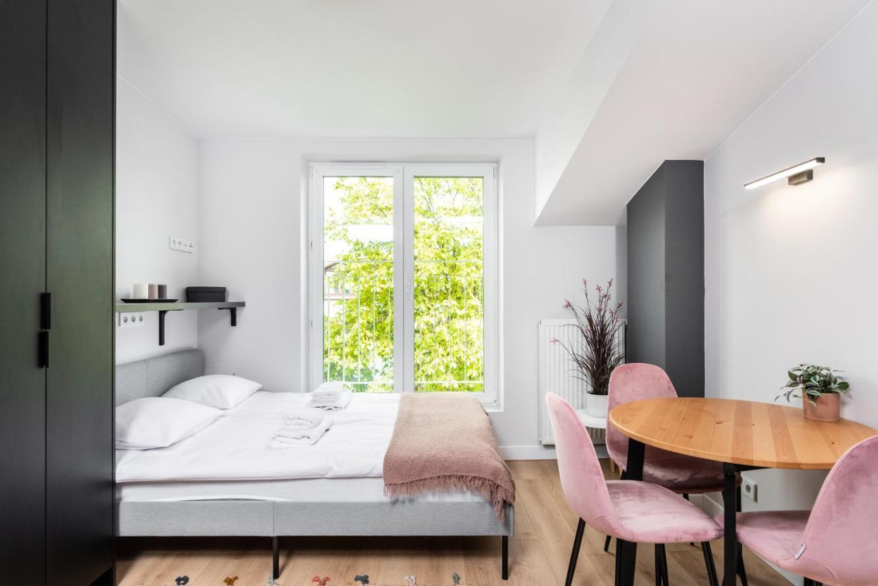 Smart Apartments - Old Town & Main Train Station - By Upstairs Cracovia Esterno foto