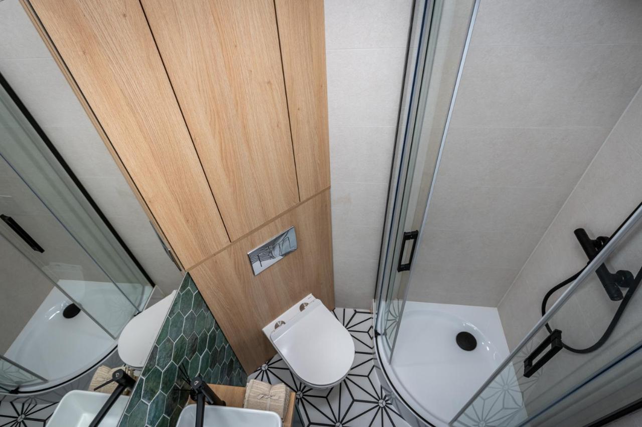 Smart Apartments - Old Town & Main Train Station - By Upstairs Cracovia Esterno foto