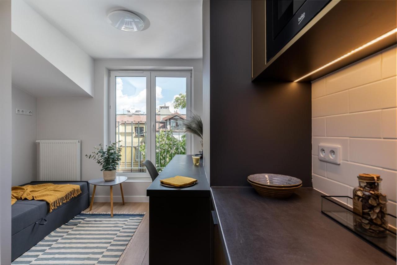 Smart Apartments - Old Town & Main Train Station - By Upstairs Cracovia Esterno foto