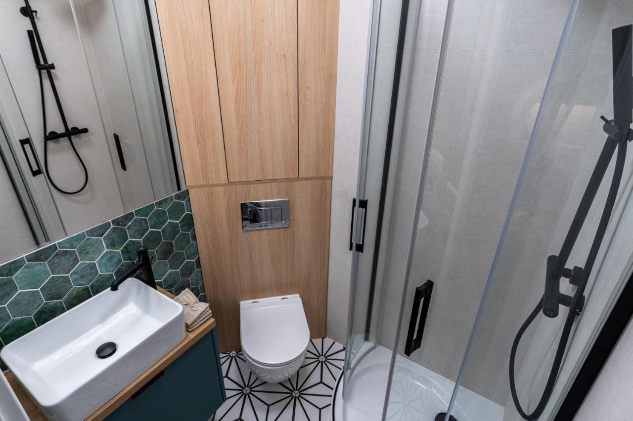 Smart Apartments - Old Town & Main Train Station - By Upstairs Cracovia Esterno foto